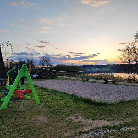 Siedlisko Nr 4A Nad Jeziorem Skarlinskim, Jezioro, Mazury, Domki Letniskowe 쿠젱트니크 외부 사진