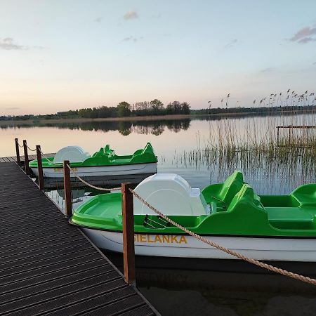 Siedlisko Nr 4A Nad Jeziorem Skarlinskim, Jezioro, Mazury, Domki Letniskowe 쿠젱트니크 외부 사진