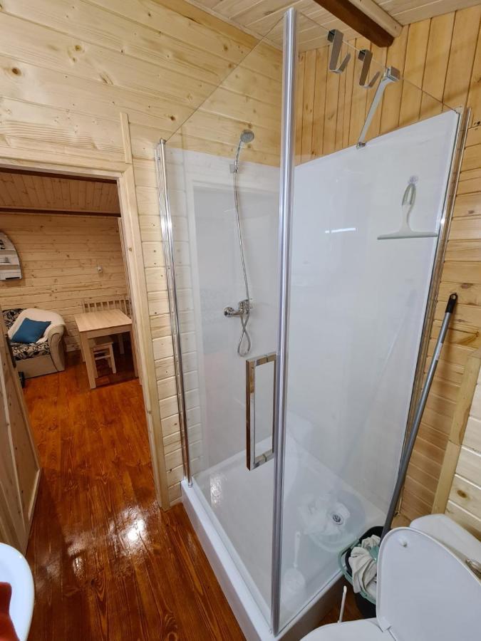 Siedlisko Nr 4A Nad Jeziorem Skarlinskim, Jezioro, Mazury, Domki Letniskowe 쿠젱트니크 외부 사진