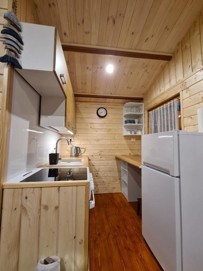 Siedlisko Nr 4A Nad Jeziorem Skarlinskim, Jezioro, Mazury, Domki Letniskowe 쿠젱트니크 외부 사진